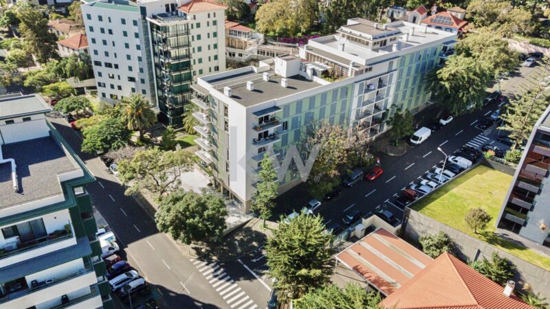 Espaço Comercial Numa Zona Residencial Privilegiada