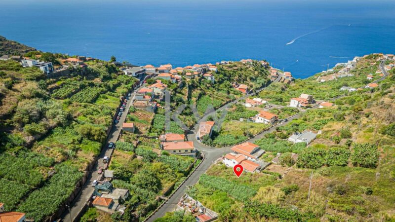 Land in Calheta with Sea View